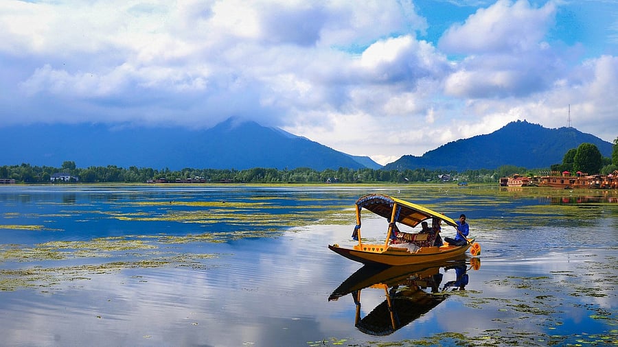 <div class="paragraphs"><p>Image showing a boat on the Nigeen lake in Jammu and Kashmir.</p></div>