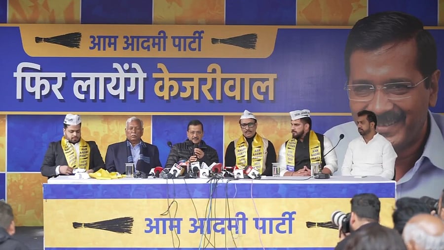 <div class="paragraphs"><p>Kejriwal said in the coming days, many more gymnasium owners and sportspersons will join the party.</p></div>