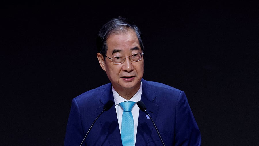 <div class="paragraphs"><p>Now impeached South Korean acting president Han Duck-soo.</p></div>