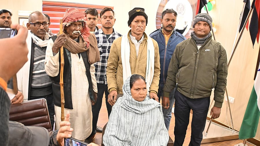 <div class="paragraphs"><p>Upon confirming her identity, the police arranged for Fulmati to meet her family.</p></div>