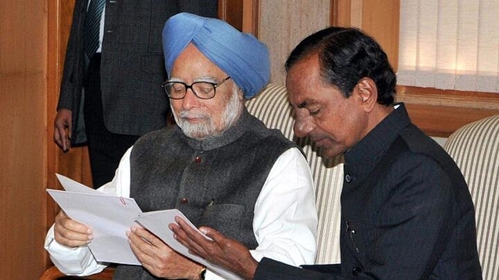 <div class="paragraphs"><p>Former prime minister Manmohan Singh (L) and former chief minister and BRS supremo K Chandrashekar Rao (R).</p></div>