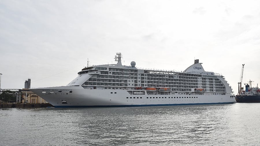 <div class="paragraphs"><p>Bahamian cruise ship Seven Seas Voyager arrived at New Mangalore port on Friday.</p></div>