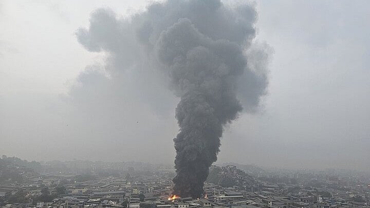 <div class="paragraphs"><p>Fire breaks out a godown in Mumbai&nbsp;</p></div>