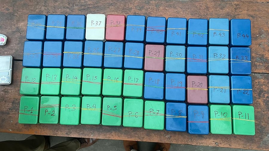 <div class="paragraphs"><p>The&nbsp;seized heroin.</p></div>