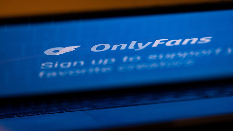 <div class="paragraphs"><p>A logo for OnlyFans.</p></div>