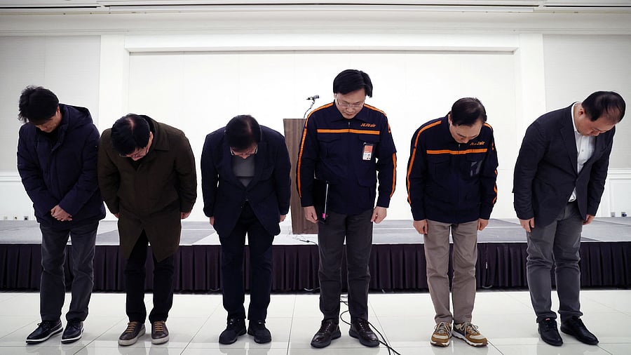 <div class="paragraphs"><p>Jeju Air CEO Kim E-bae and officials bow to apologise for their plane's incident at Muan International Airport as they hold a press conference in Seoul, South Korea, December 29, 2024. </p></div>