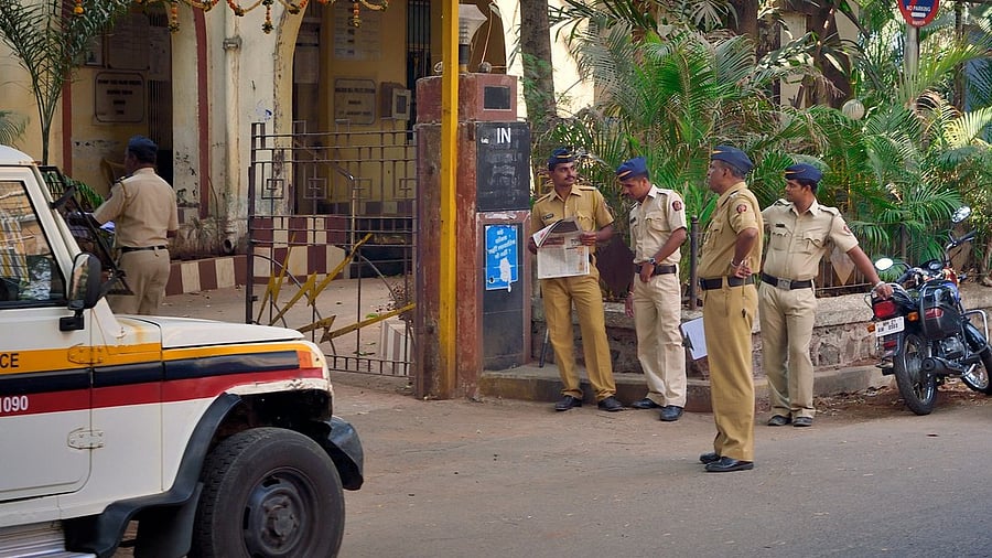 <div class="paragraphs"><p>Representative image showing a police station.</p></div>