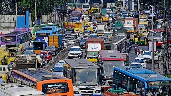 <div class="paragraphs"><p>A traffic jam.</p></div>