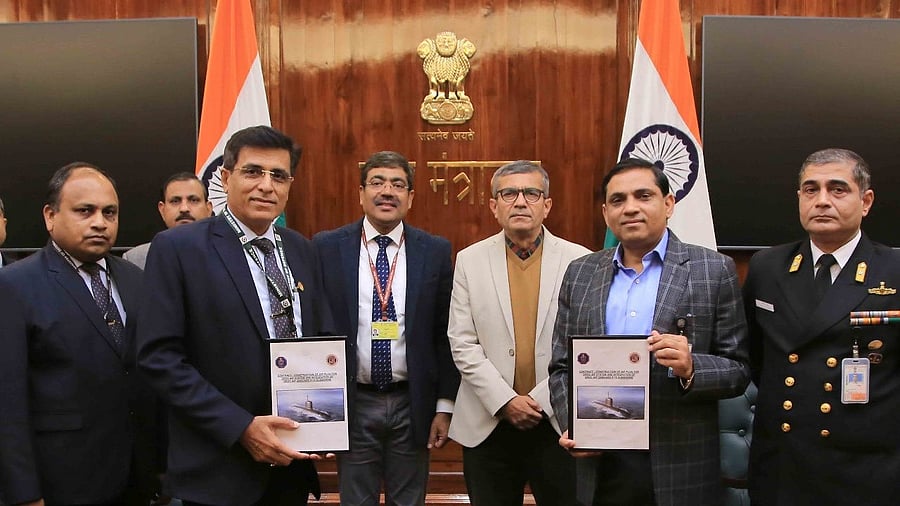 <div class="paragraphs"><p>The Defence Ministry on Monday signed two contracts worth nearly Rs 3,000 crore.&nbsp;</p></div>