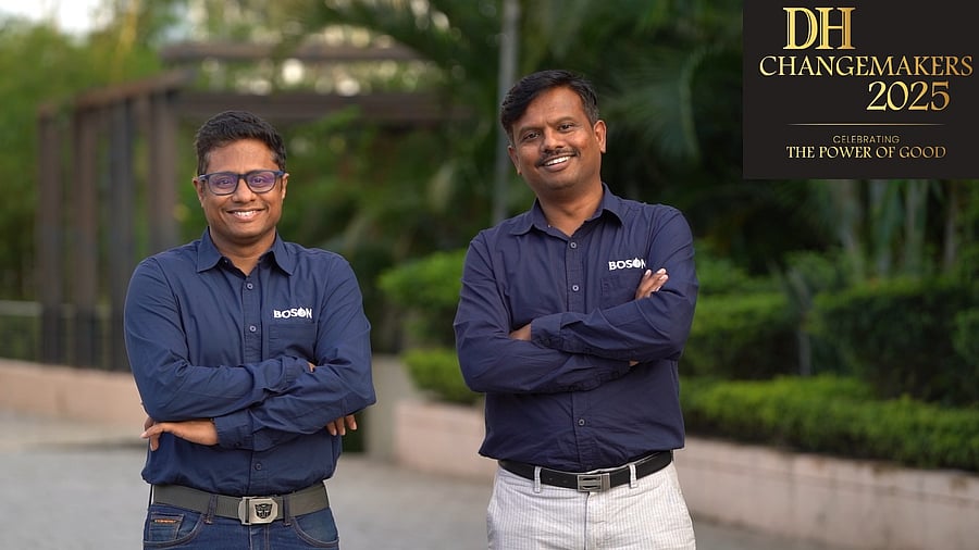 <div class="paragraphs"><p>Vikas Brahmavar and Gowthaman Desingh</p></div>