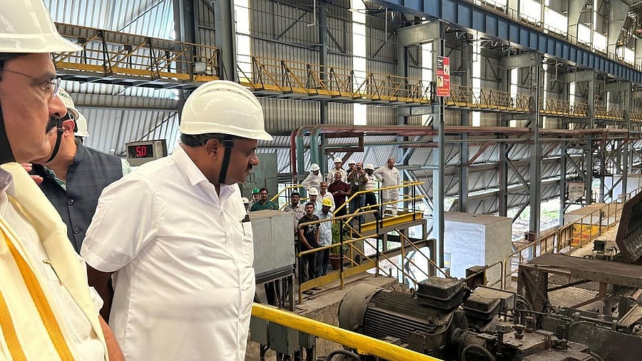 <div class="paragraphs"><p>A file photo of Union Minister of Steel &amp; Heavy Industries H.D. Kumaraswamy during his maiden visit to the Visakhapatnam Steel Plan in July, 2024.&nbsp;</p></div>