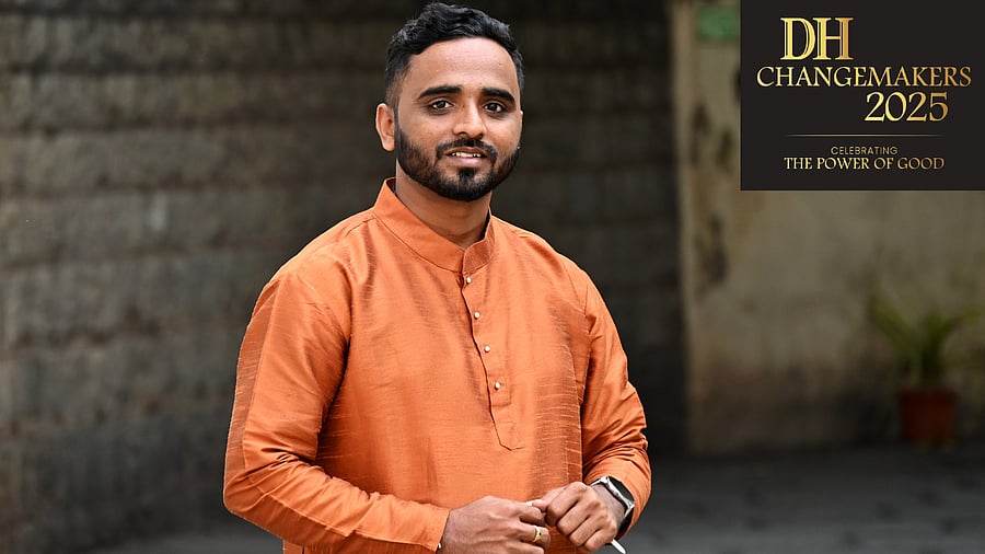 <div class="paragraphs"><p>N Mohan Kumar</p></div>