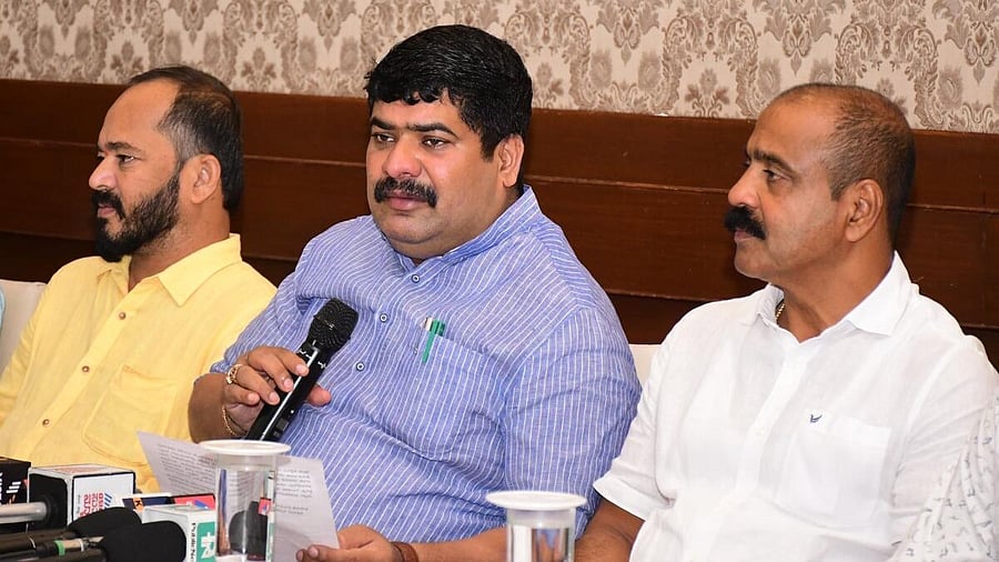 <div class="paragraphs"><p>Mangalore City South MLA D Vedavyas Kamath.</p></div>