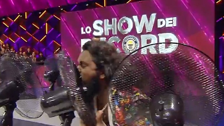 <div class="paragraphs"><p>Kranthi Drillman performing his world record feat.</p></div>