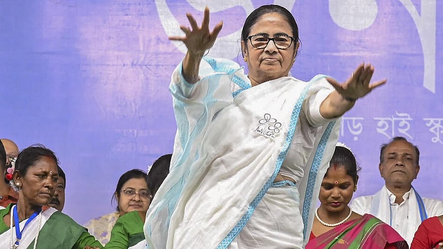 <div class="paragraphs"><p>Mamata Banerjee</p></div>