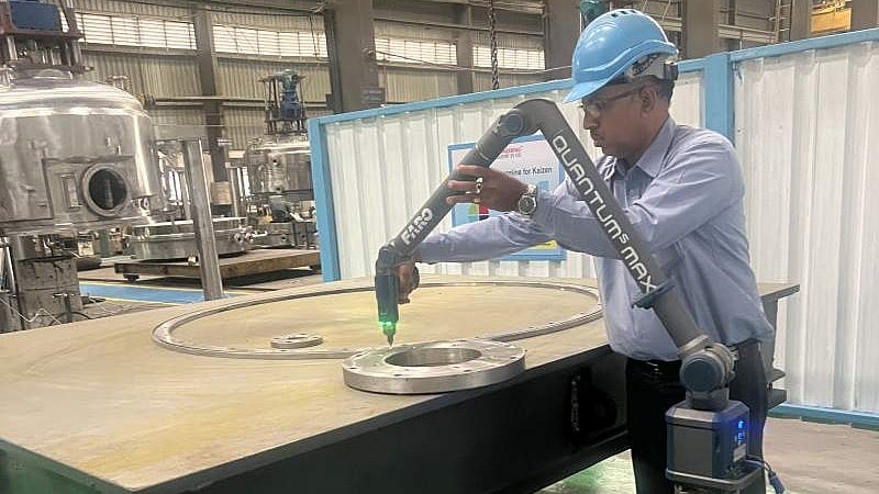 <div class="paragraphs"><p>A person working at Standard Glass Lining</p></div>