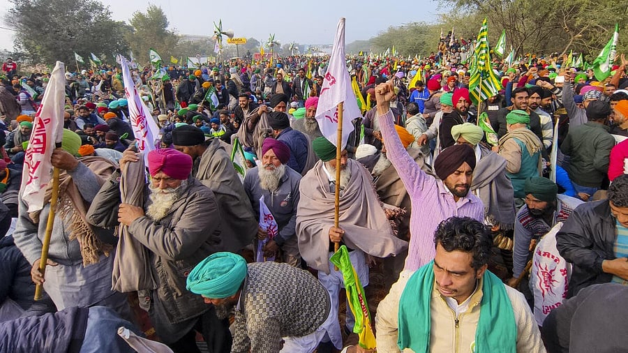 <div class="paragraphs"><p>Protesting farmers</p></div>