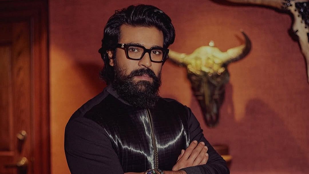 Ram Charan and Daughter Klin Kaara Konidela Mobbed by Adoring Fans in Viral Video