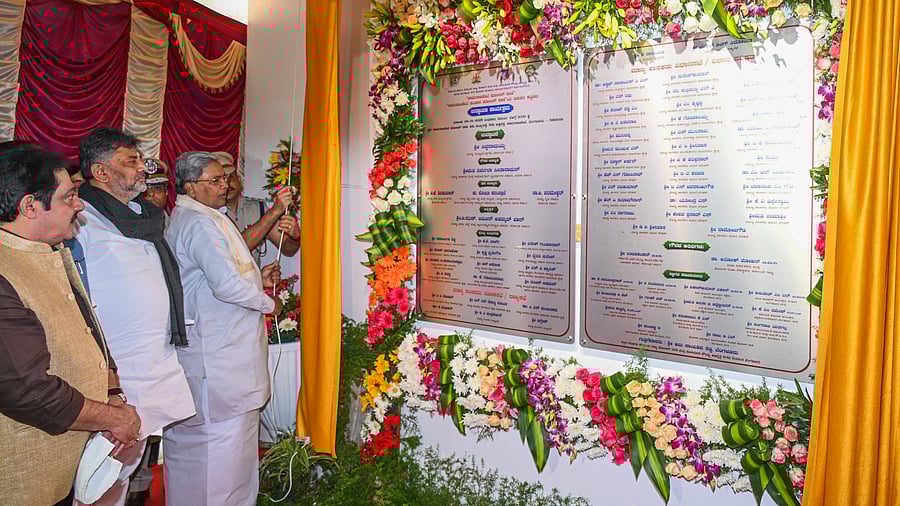 <div class="paragraphs"><p>Chief Minister Siddaramaiah inaugurates the Chamarajpet police station in Bengaluru on Wednesday. Deputy Chief Minister DK Shivakumar, and Ministers BZ Zameer Ahmed Khan and G Parameshwara seen. </p></div>