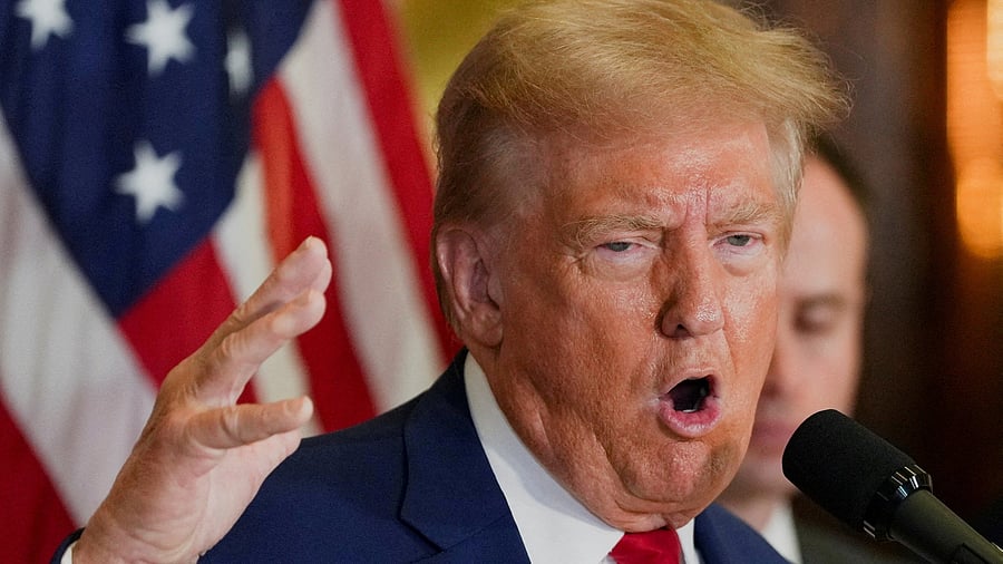 <div class="paragraphs"><p>Donald Trump </p></div>