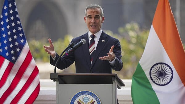 <div class="paragraphs"><p>US Ambassador to India Eric Garcetti addresses a gathering on 'Peace and the role of the U.S. - India defence and security partnership', in Mumbai, on Thursday</p></div>