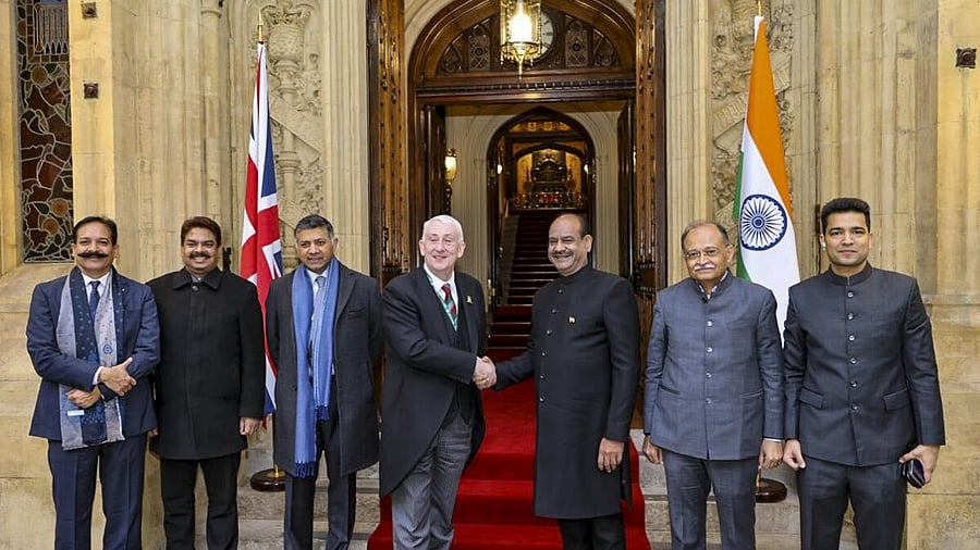 <div class="paragraphs"><p>Lok Sabha Speaker Om Birla meets Speaker of the House of Commons Sir Lindsay Hoyle, in London.</p></div>