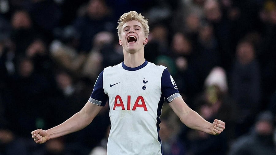 <div class="paragraphs"><p>Tottenham Hotspur's Lucas Bergvall celebrates after the match </p></div>