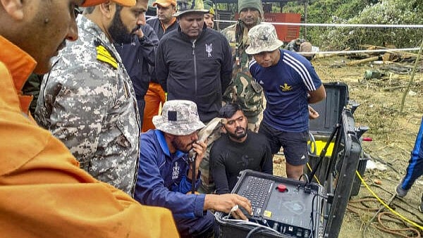 <div class="paragraphs"><p>Dima Hasao: Rescue operation underway to save labourers trapped inside a coal mine, at Umrangso area, in Dima Hasao district, Assam, Thursday, Jan. 9, 2025.</p></div>