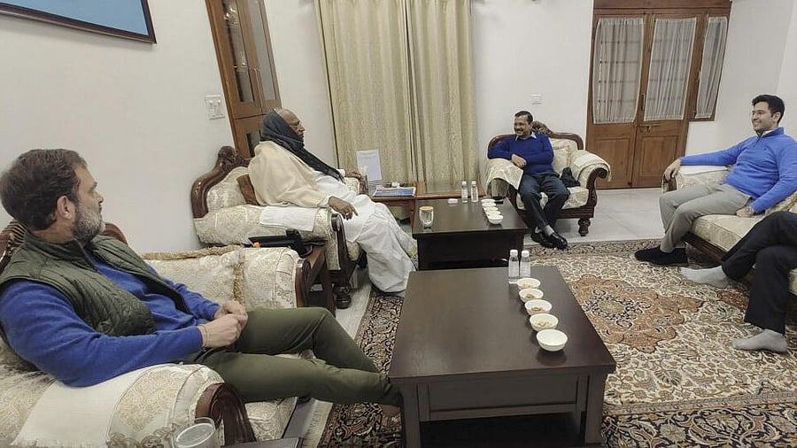 <div class="paragraphs"><p>I.N.D.I.A. bloc leaders at a meeting</p></div>