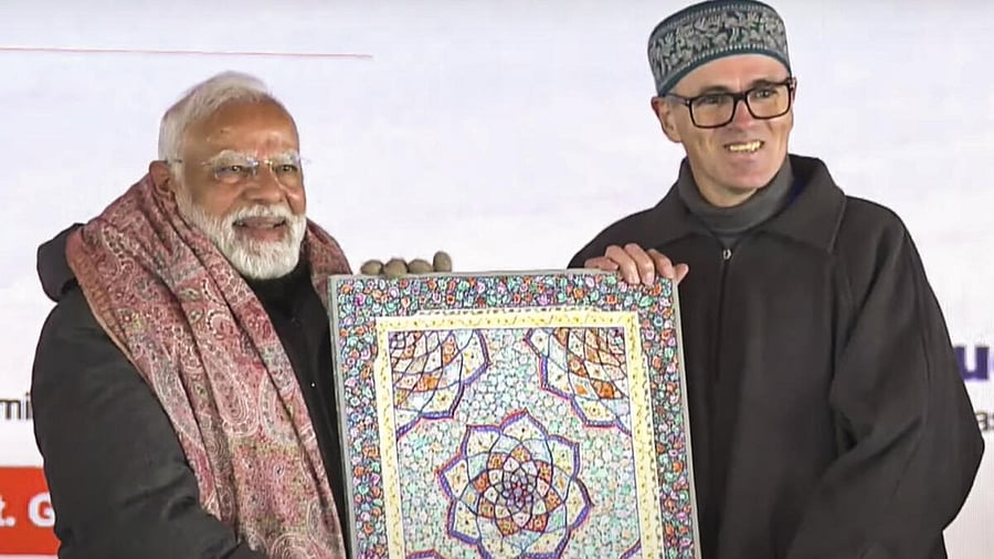 <div class="paragraphs"><p>In this screenshot via @NarendraModi Youtube on Jan. 13, 2025, Prime Minister Narendra Modi with J&amp;K Chief Minister Omar Abdullah during a public meeting, at Sonamarg, in Ganderbal district, J&amp;K.</p></div>