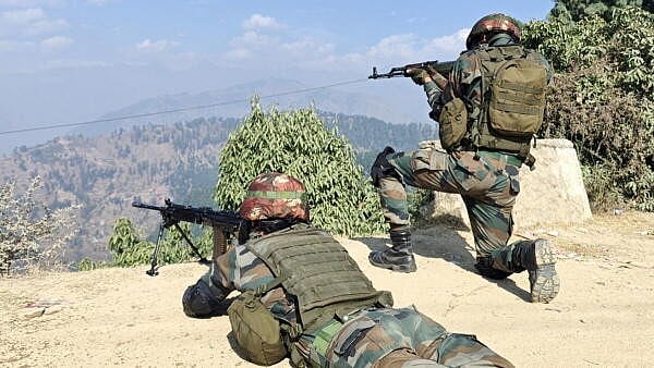 <div class="paragraphs"><p>Soldiers in Rajouri</p></div>