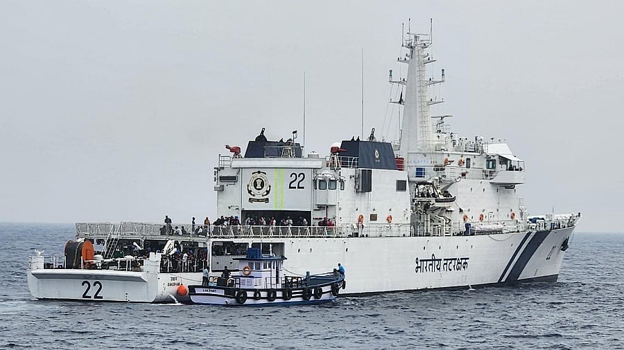 <div class="paragraphs"><p>The boat had been en route from Kavaratti to Suheli Par Island in Lakshadweep, a Defence PRO said.</p></div>