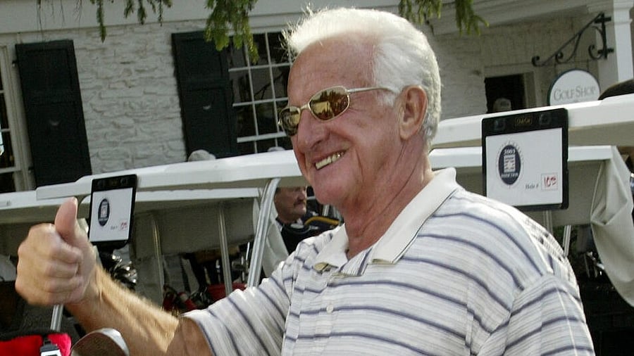 <div class="paragraphs"><p>Legendary broadcaster Bob Uecker, who has called Milwaukee Brewers baseball games for the last 33 years, gives the thumbs up as he prepares to play in the National Baseball Hall of Fame annual golf tournament at the Leather Stockings Golf Club in Cooperstown, New York. </p></div>