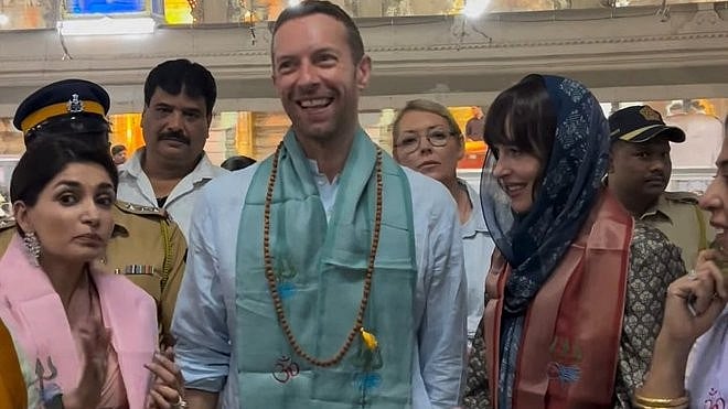 <div class="paragraphs"><p>Chris Martin, and his girlfriend, Hollywood star Dakota Johnson</p></div>