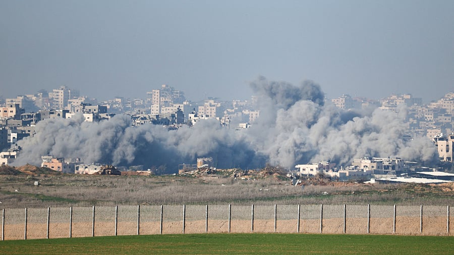 <div class="paragraphs"><p>Smoke rises from an explosion in northern Gaza, following a delay in the ceasefire between Israel and Hamas over the hostage list, as seen from Israel, January 19, 2025. </p></div>