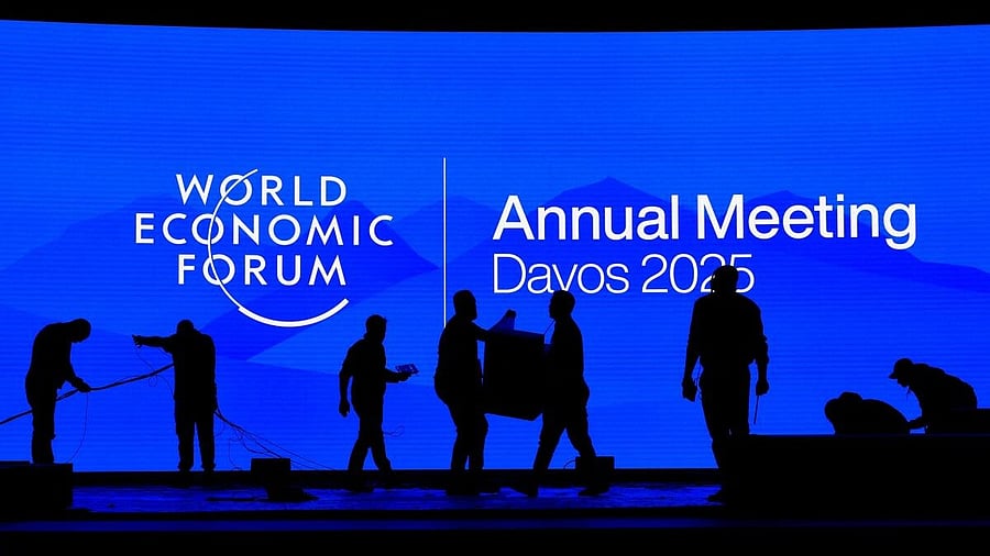 <div class="paragraphs"><p>Staff members prepare the plenary room ahead of the World Economic Forum (WEF) in Davos, Switzerland January 18, 2025.</p></div>