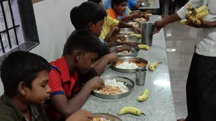 <div class="paragraphs"><p>The 2,005 hostels and 825 residential schools under the purview of the Karnataka Residential Educational Institutions Society, cumulatively house 4.4 lakh students.</p></div>