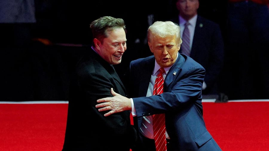 <div class="paragraphs"><p>Elon Musk and Donald Trump</p></div>