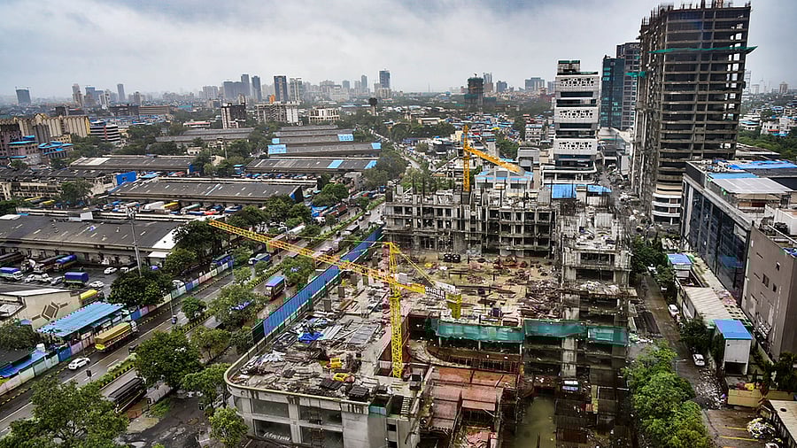 <div class="paragraphs"><p>Navi Mumbai: A building under construction, ahead of the presentation of the Union Budget 2024-25 by Union Finance Minister Nirmala Sitharaman, in Navi Mumbai, Monday. </p></div>