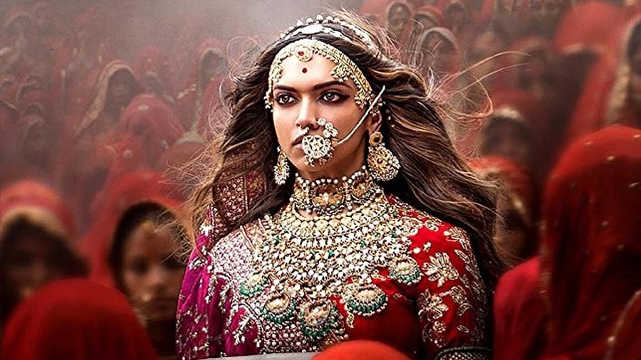 <div class="paragraphs"><p>A picture from Padmaavat </p></div>