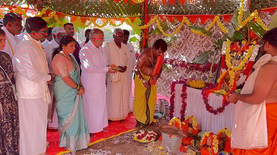 <div class="paragraphs"><p>Puja offered at Agriculture land at Aarohalli in Mysuru taluk, where the stone for the statue of Ayodhya Sri Baal Ram was picked on Wednesday.</p></div>