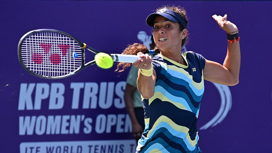 <div class="paragraphs"><p>India's Ankita Raina returns during her win over Russia's Daria Kudashova in the first round of the KPB Trust Women’s Open at KSLTA courts on Wednesday.</p></div>