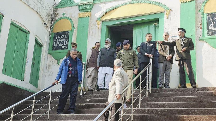 <div class="paragraphs"><p>Supreme Court said it would hear after a week a plea seeking contempt proceedings against Sambhal authorities for allegedly violating its verdict on demolition of properties.</p></div>