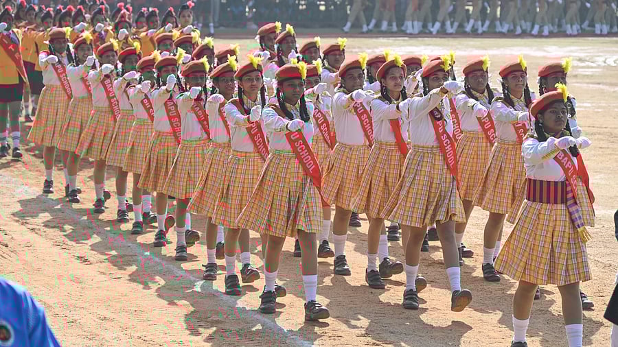 Students rehearse for the R-Day parade at the Manekshaw ground on Friday. DH PHOTO/SK DINESH