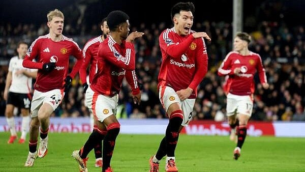 <div class="paragraphs"><p>Football - Premier League - Fulham v Manchester United - Craven Cottage, London, Britain - January 26, 2025 Manchester United's Lisandro Martinez celebrates scoring their first goal with Manchester United's Amad Diallo.</p></div>