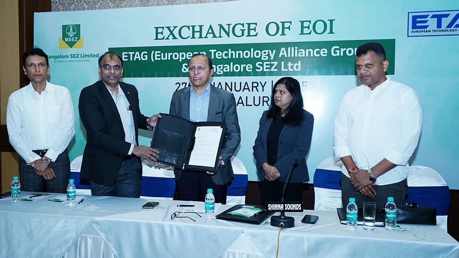 <div class="paragraphs"><p>MSEZ Chief Executive Officer (CEO) Suryanarayana V and ETAG MD Prakash Pereira exchange expression of interest between ETAG and MSEZ, in Mangaluru on Monday.</p></div>