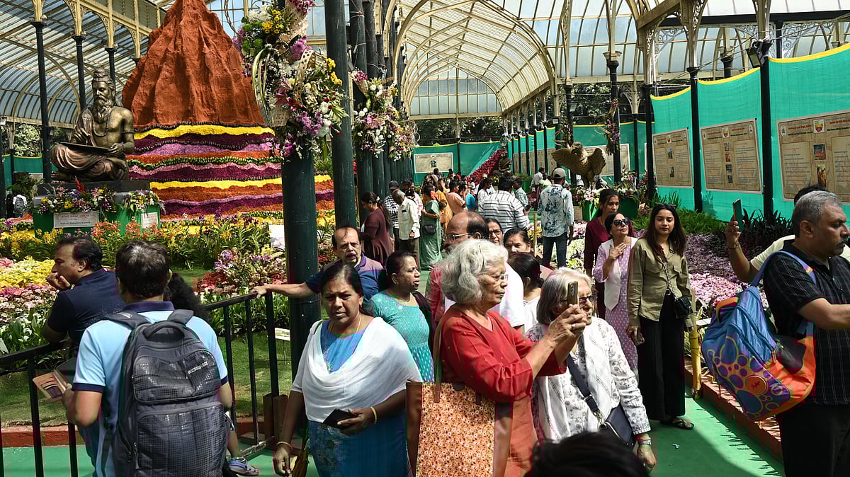 Bengaluru: Republic Day flower show at Lalbagh draws to an end with 4.75 lakh visitors overall