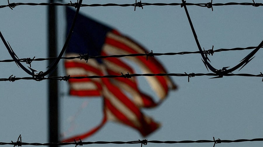 <div class="paragraphs"><p>A US flag near the the El Paso airport, Texas</p></div>