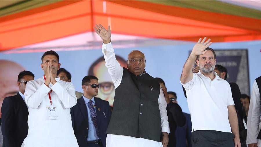 <div class="paragraphs"><p>Congress president Mallikarjun Kharge on Monday asked if poverty could be ended by taking a dip in the Ganga, alleging that BJP leaders were competing to take a dip for the cameras.</p></div>