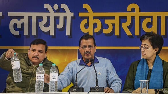 <div class="paragraphs"><p>AAP national convener Arvind Kejriwal with Delhi Chief Minister and party leader Atishi, and party leader Sanjay Singh during a press conference,</p></div>